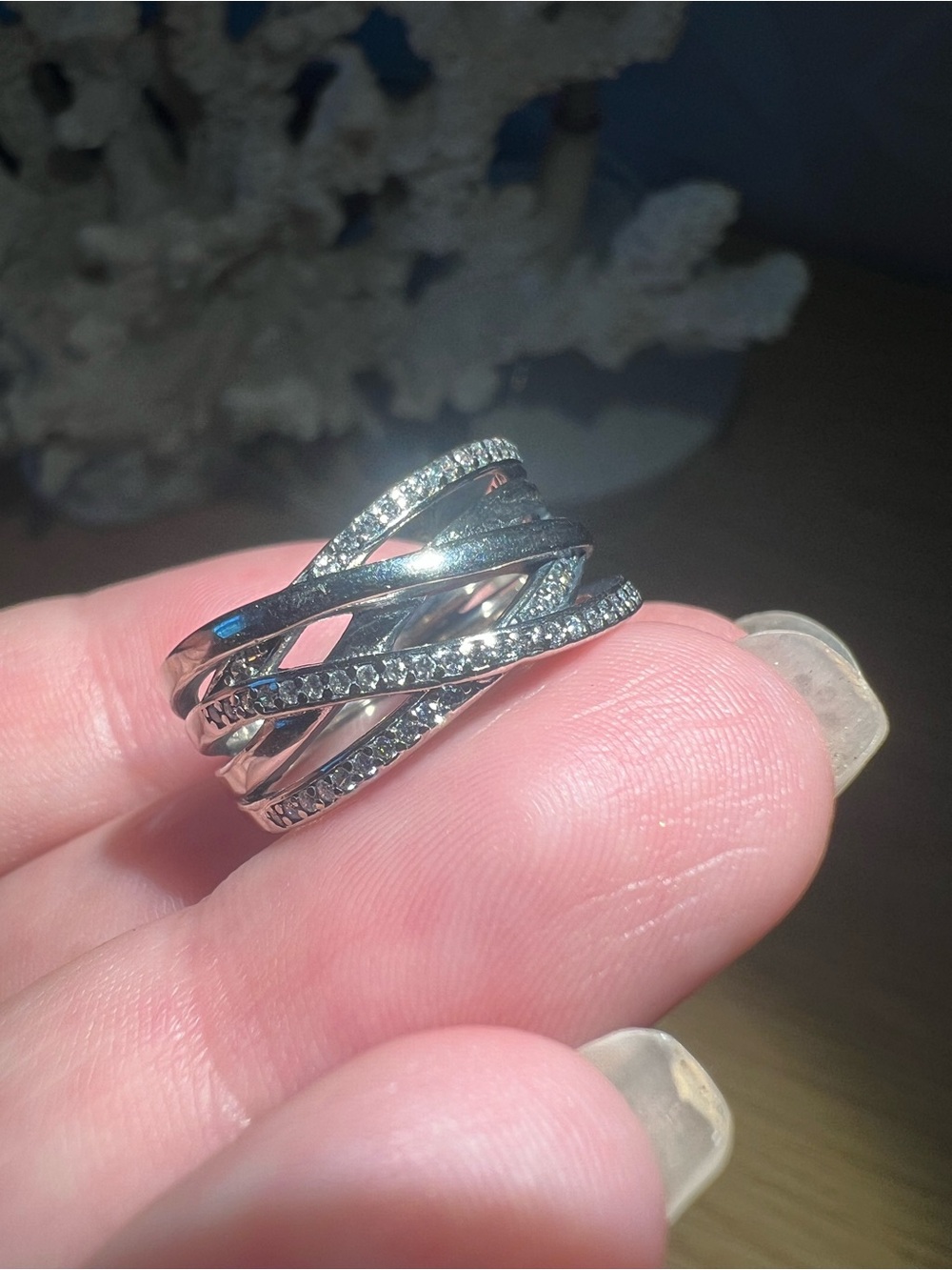 Multi-Band Crossover Ring – Size 8 - Picture 13 of 17